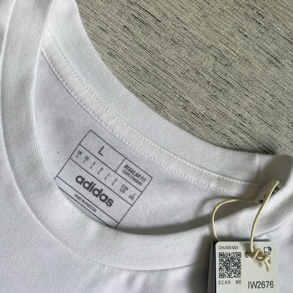 Adidas men’s White Tee with Camo Logo L NWT